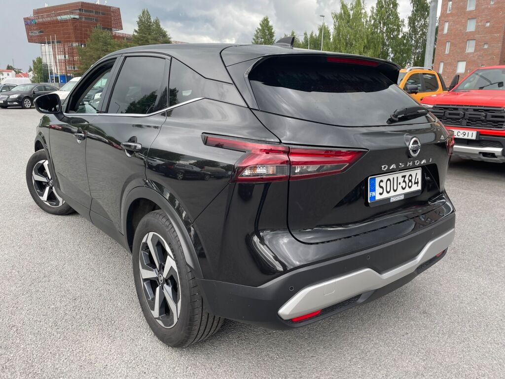Nissan Qashqai 2022 Musta