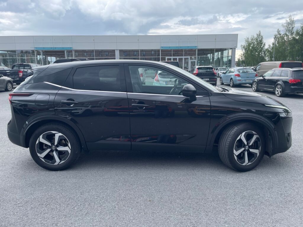 Nissan Qashqai 2022 Musta