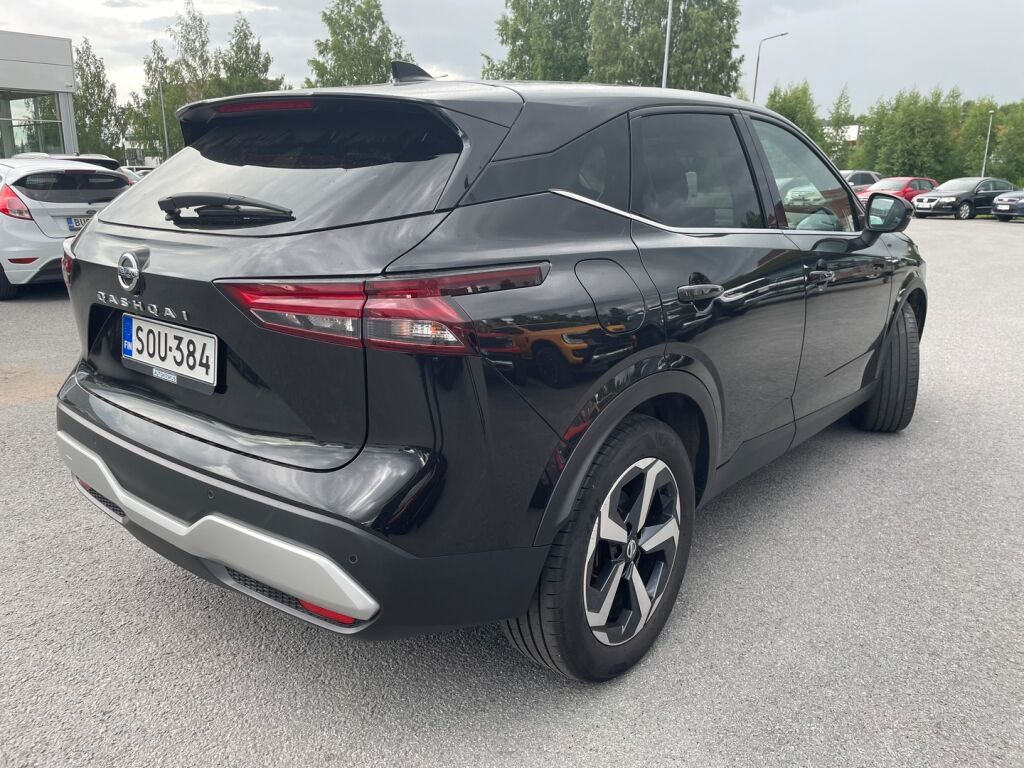Nissan Qashqai 2022 Musta