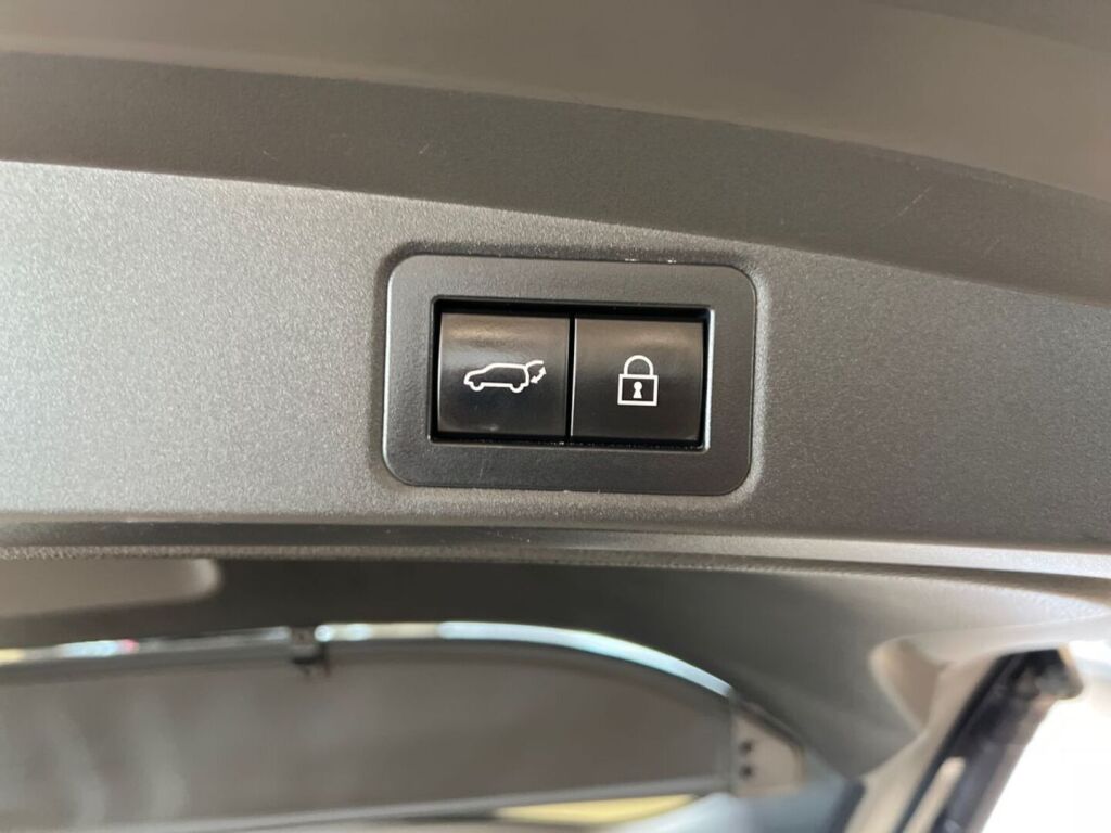 Toyota Corolla 2022 Valkoinen