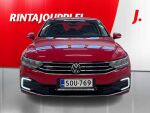 Volkswagen Passat 2021 Punainen