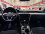 Volkswagen Passat 2021 Punainen
