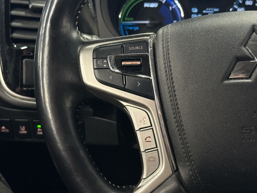 Mitsubishi Outlander PHEV 2019 Harmaa