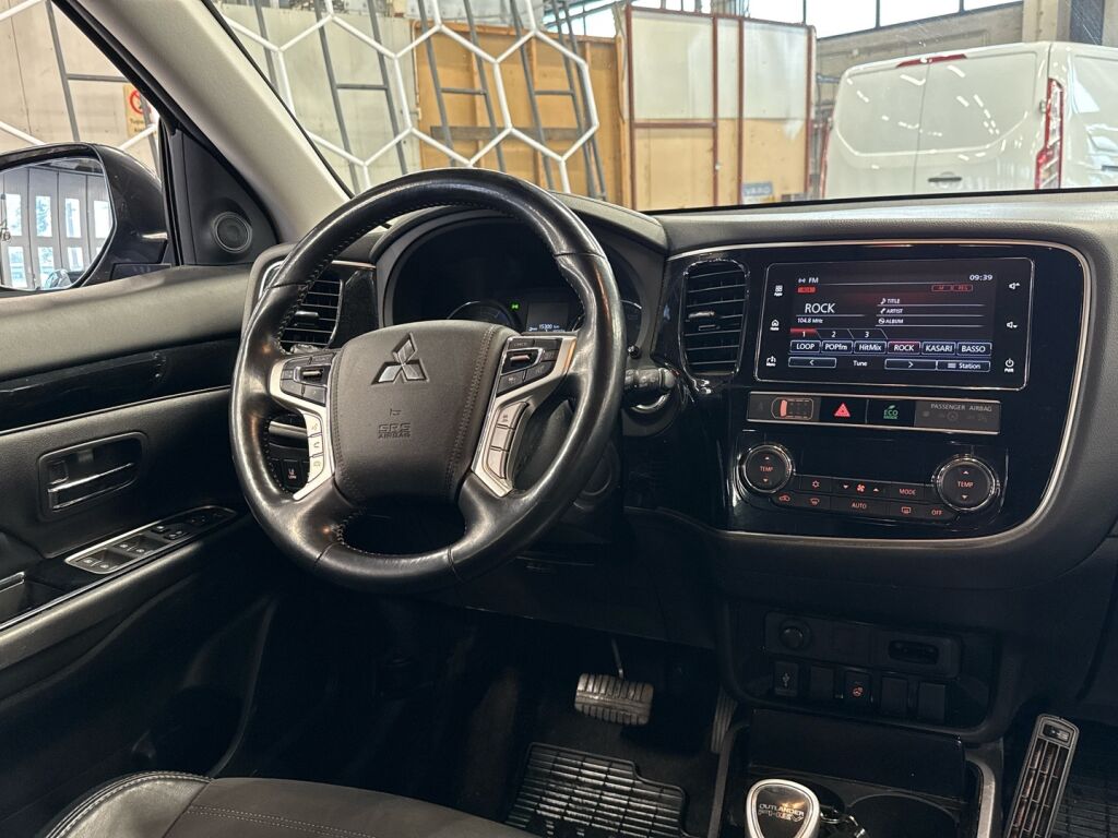 Mitsubishi Outlander PHEV 2019 Harmaa