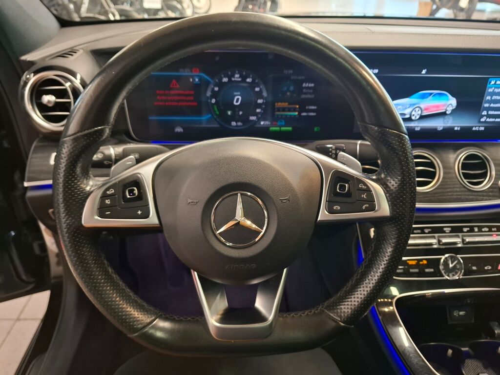 Mercedes-Benz E 2017 Musta