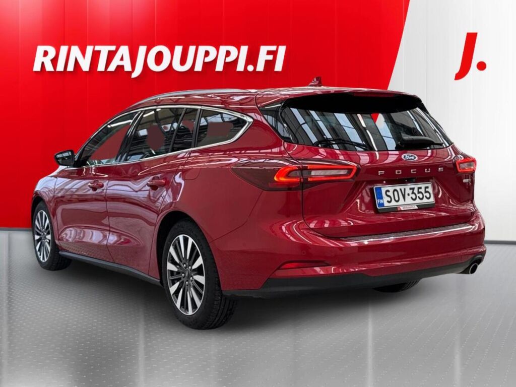 Ford Focus 2022 Punainen