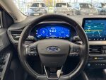 Ford Focus 2022 Punainen