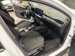 Ford Focus 2022 Valkoinen