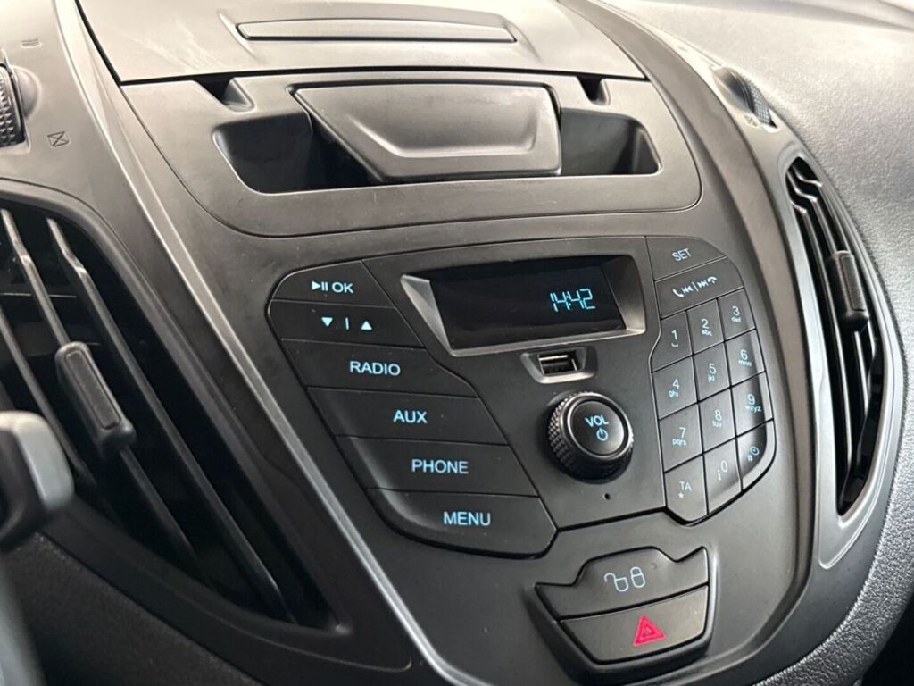 Ford Transit Courier 2022 Valkoinen
