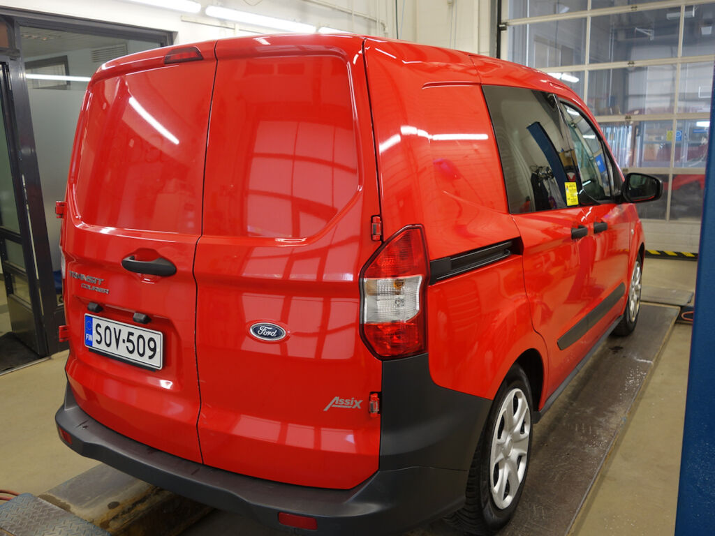Ford Transit Courier 2022 Punainen