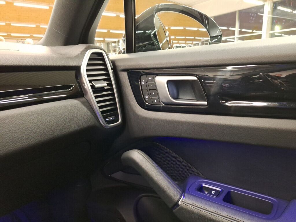 Porsche Cayenne 2022 Hopea