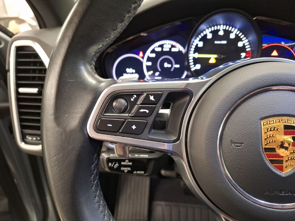 Porsche Cayenne 2022 Hopea