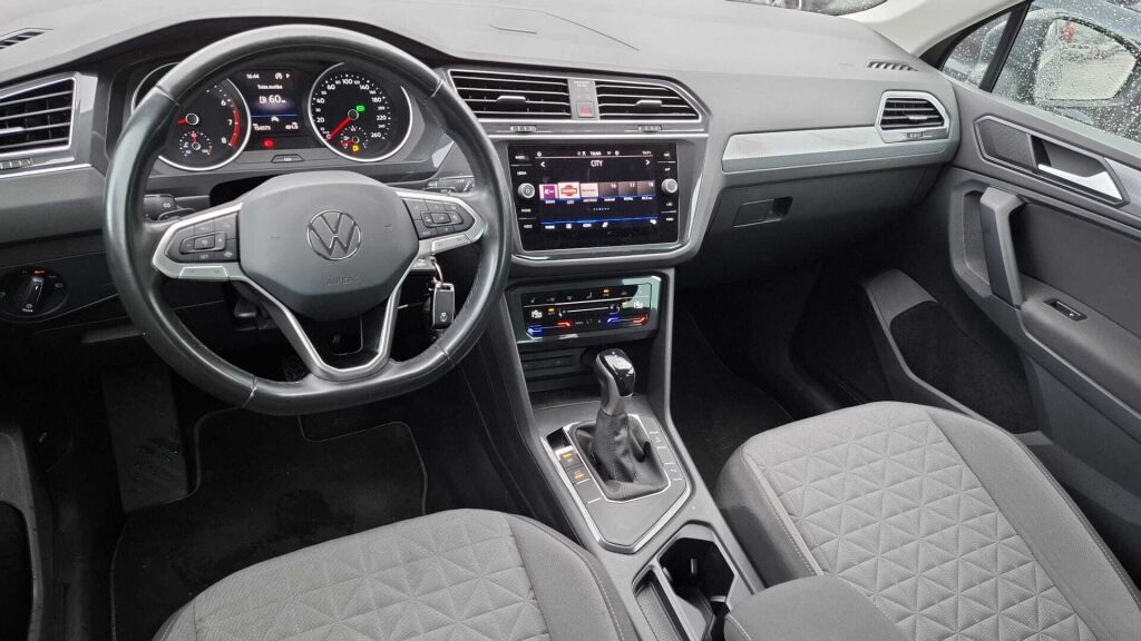 Volkswagen Tiguan 2022 Harmaa