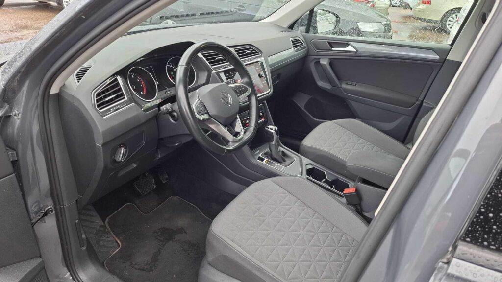 Volkswagen Tiguan 2022 Harmaa