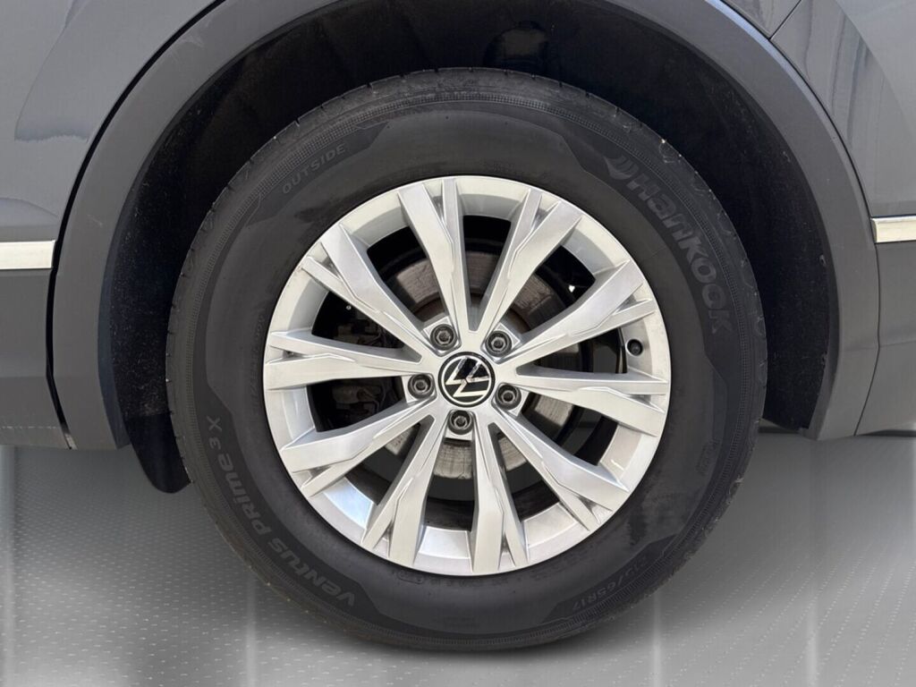 Volkswagen Tiguan 2022 Harmaa