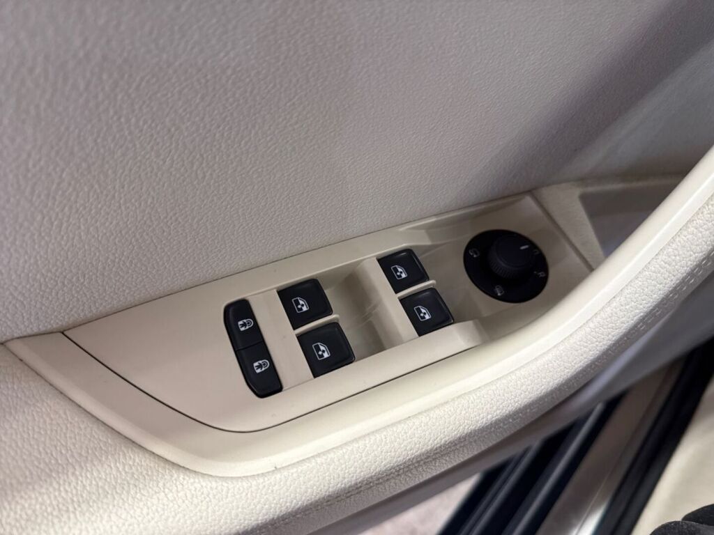 Skoda Superb 2022 Sininen