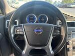 Volvo V70 2010 Punainen