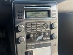 Volvo V70 2010 Punainen
