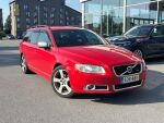 Volvo V70 2010 Punainen