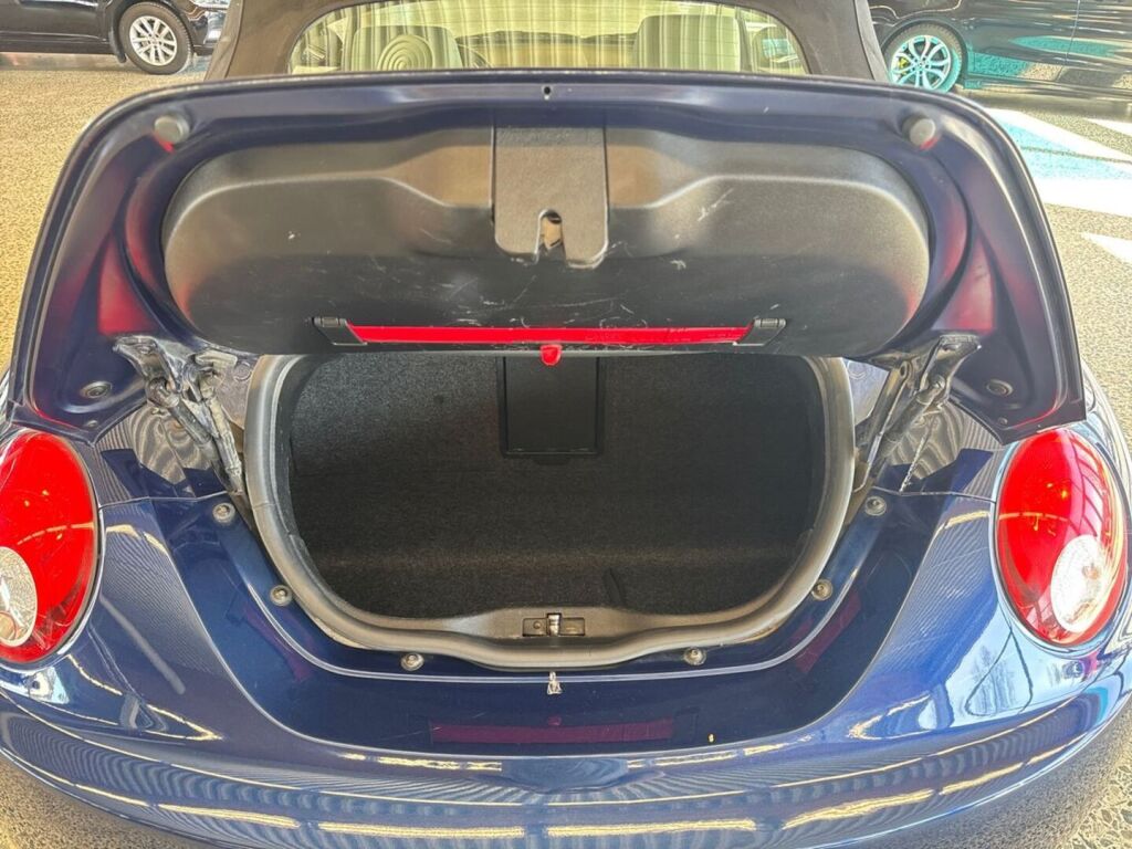 Volkswagen New Beetle 2007 Sininen