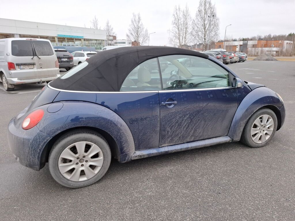 Volkswagen New Beetle 2007 Sininen