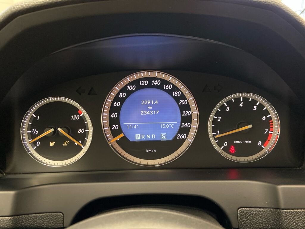 Mercedes-Benz C 2008 Harmaa