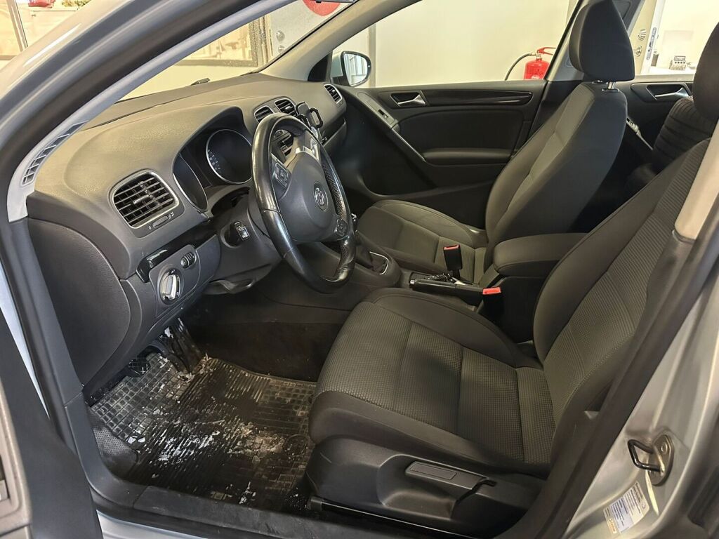 Volkswagen Golf 2010 Harmaa