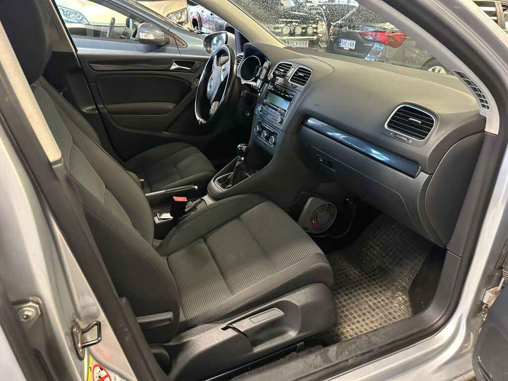 Volkswagen Golf 2010 Harmaa