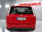 Ford Focus 2010 Punainen