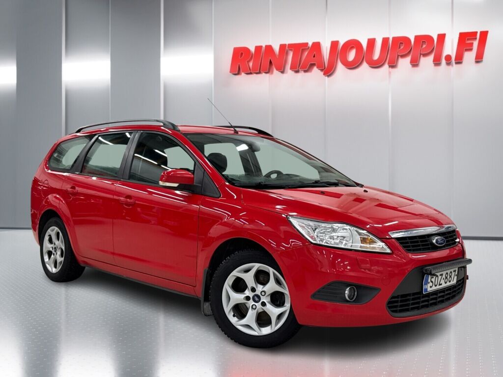 Ford Focus 2010 Punainen