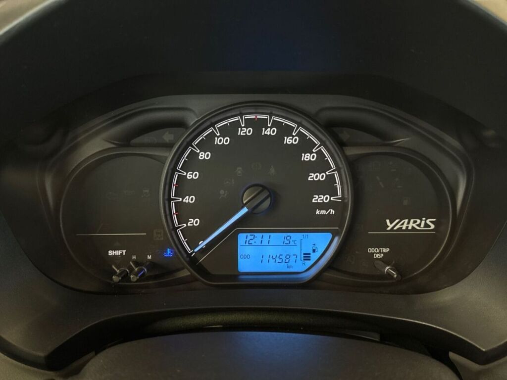 Toyota Yaris 2020 Valkoinen