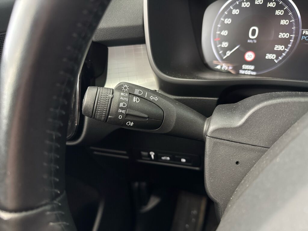 Volvo XC40 2020 Valkoinen