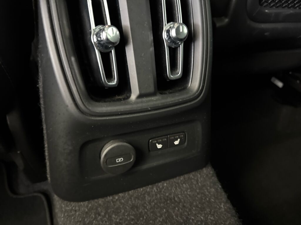 Volvo XC40 2020 Valkoinen