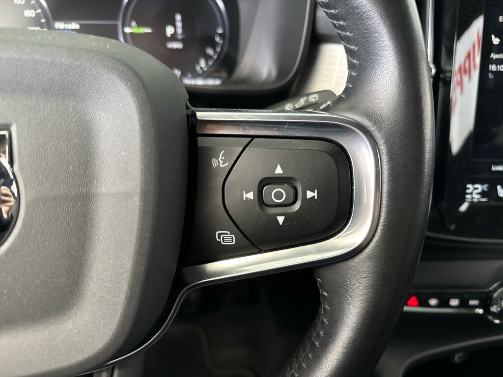 Volvo XC40 2020 Valkoinen