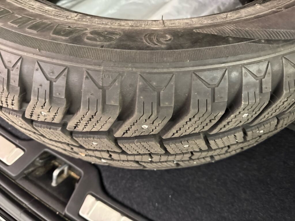 Volvo XC40 2021 Valkoinen