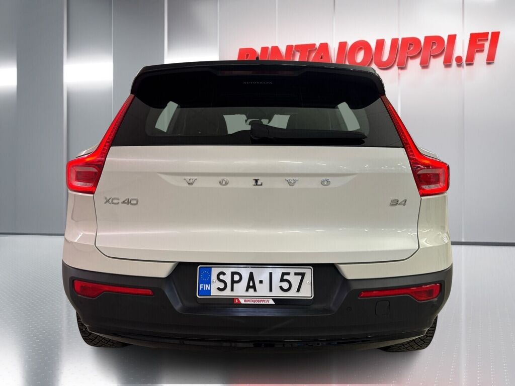 Volvo XC40 2021 Valkoinen