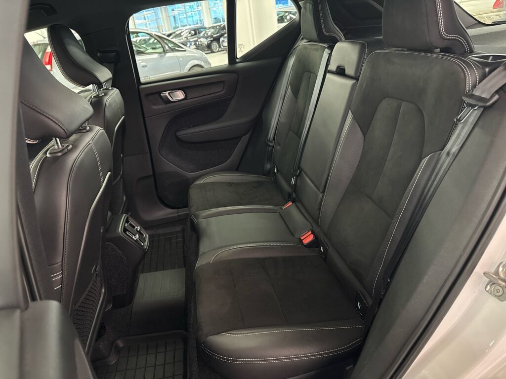 Volvo XC40 2021 Valkoinen
