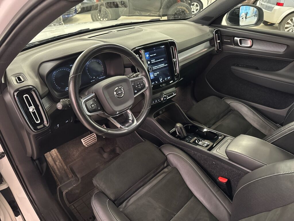 Volvo XC40 2021 Valkoinen