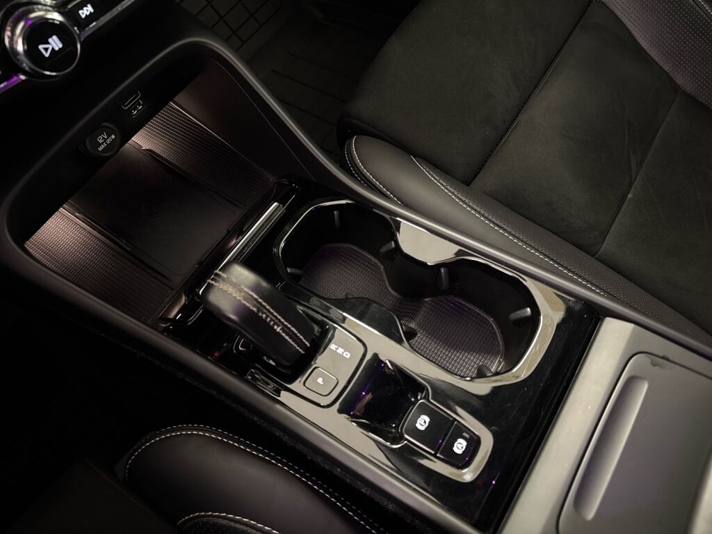 Volvo XC40 2021 Valkoinen