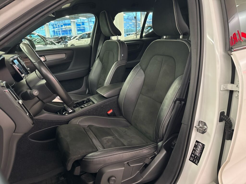 Volvo XC40 2021 Valkoinen