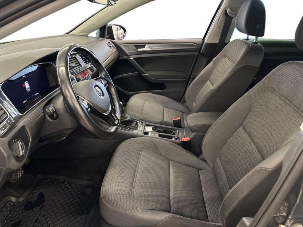 Volkswagen Golf 2020 Harmaa