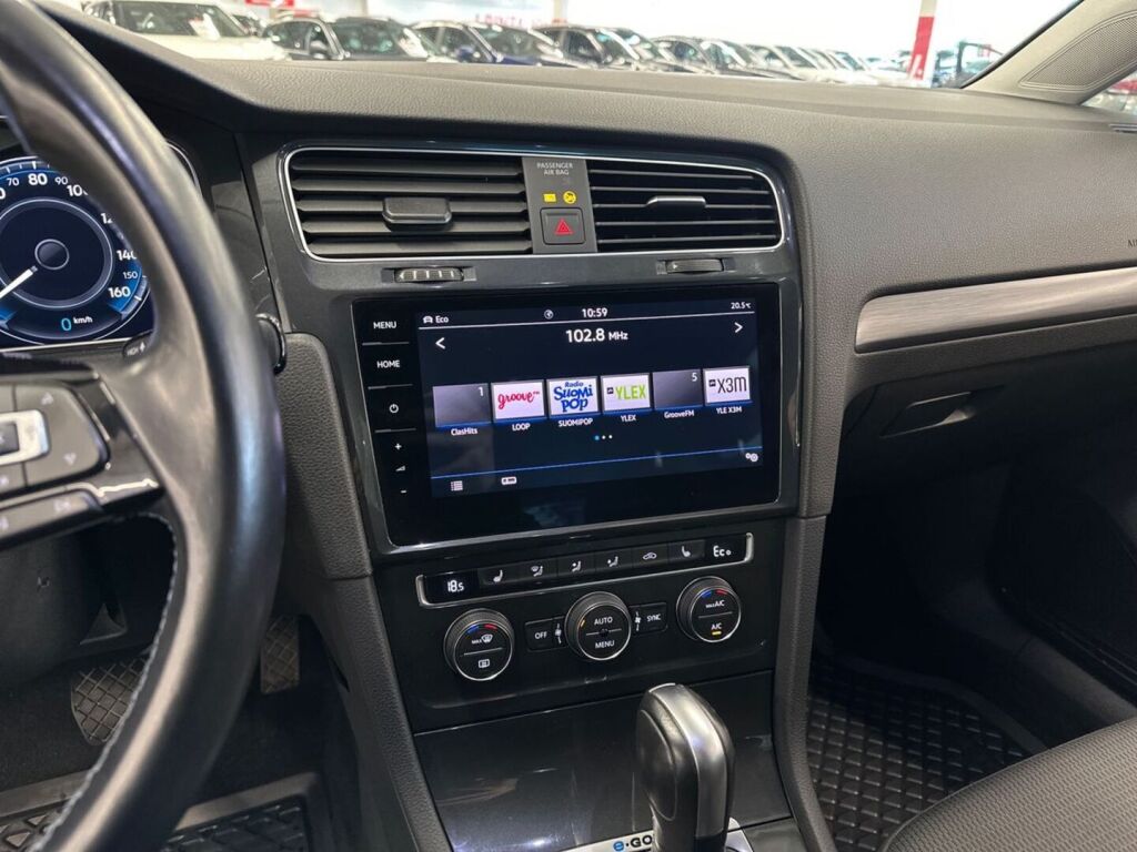Volkswagen Golf 2020 Harmaa