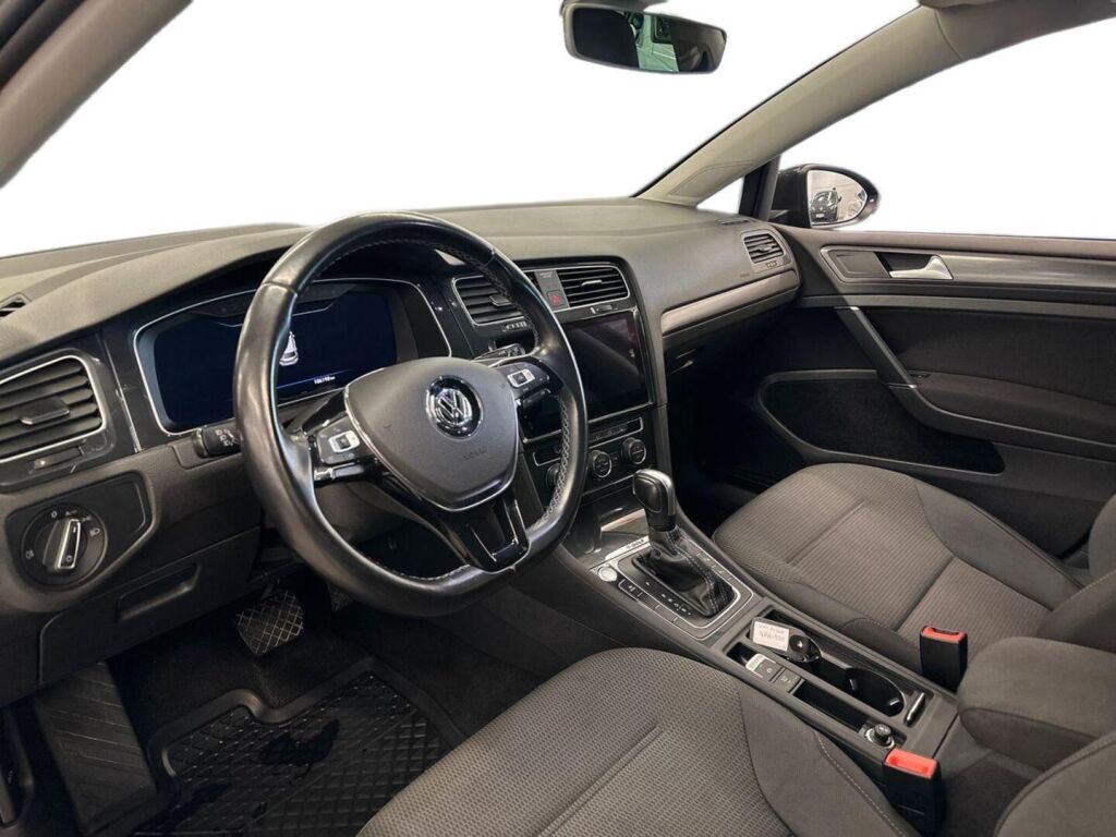 Volkswagen Golf 2020 Harmaa