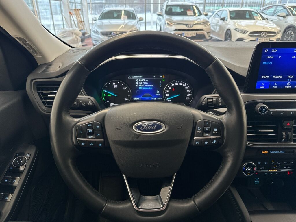 Ford Kuga 2021 Harmaa
