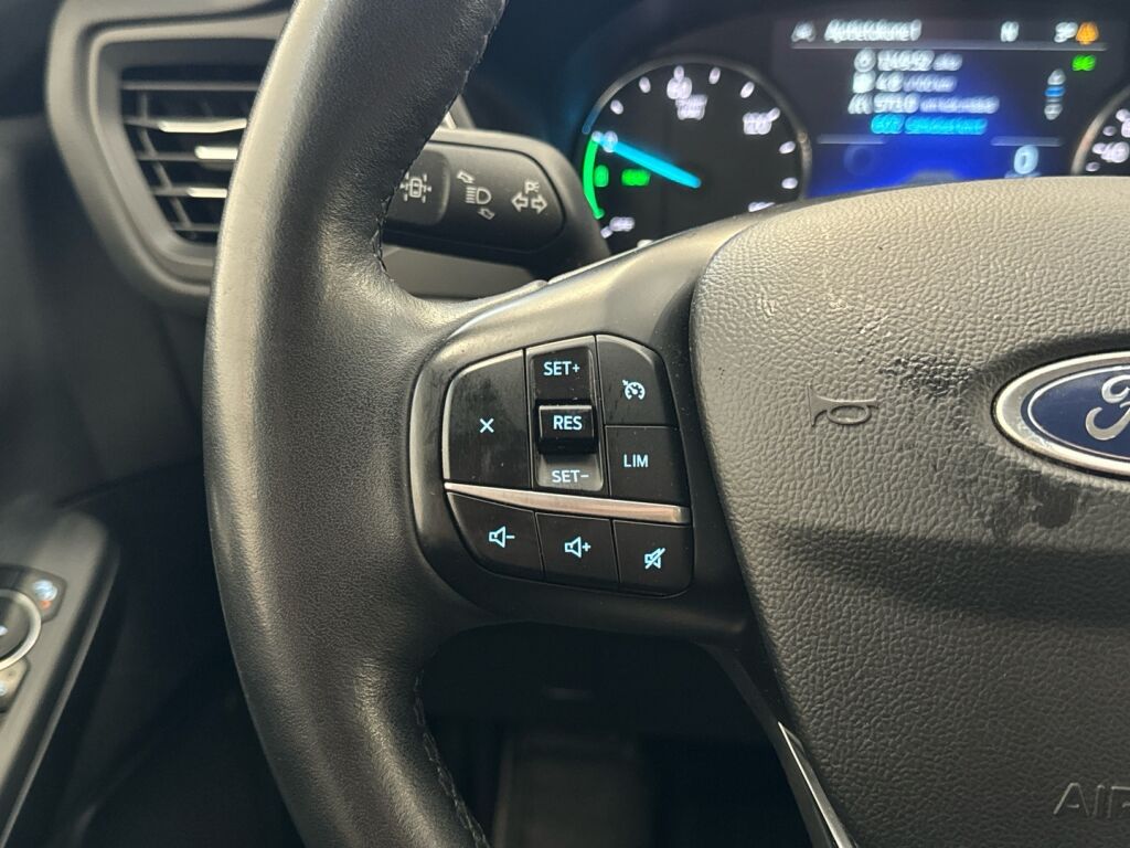 Ford Kuga 2021 Harmaa