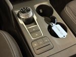 Ford Kuga 2021 Sininen