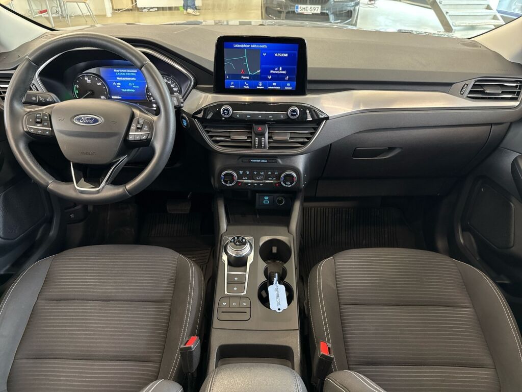 Ford Kuga 2021 Sininen