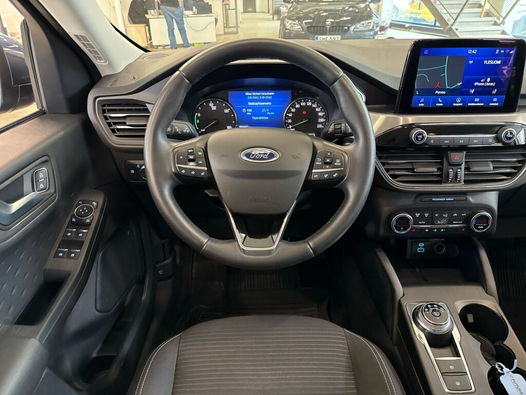Ford Kuga 2021 Sininen