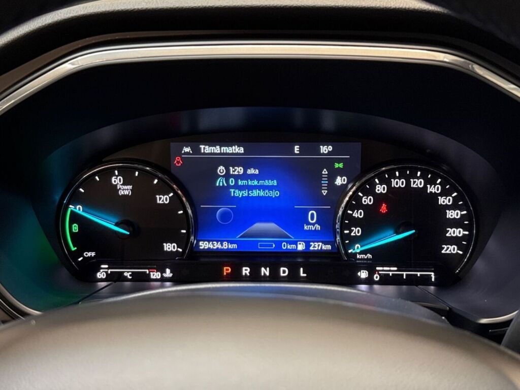 Ford Kuga 2021 Harmaa