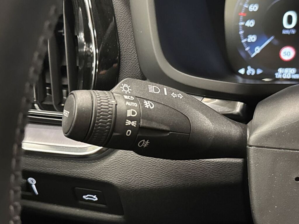 Volvo V60 2020 Harmaa